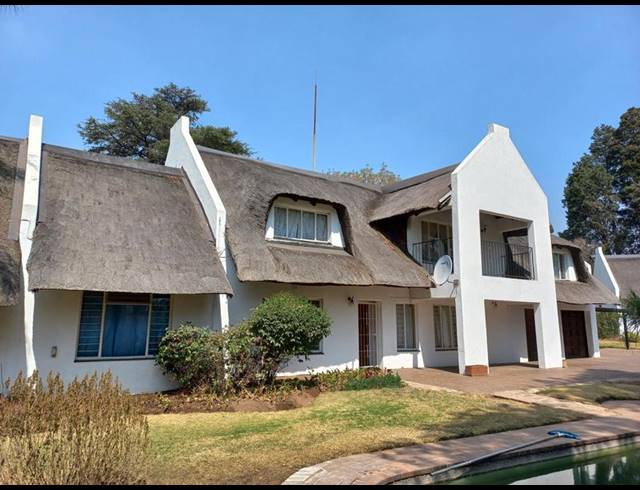 7 BEDROOM HOUSE FOR SALE IN KELVIN